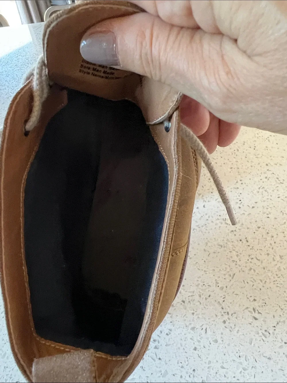 Men's Suede Tan Chukka Boots with Lace-Up Closure